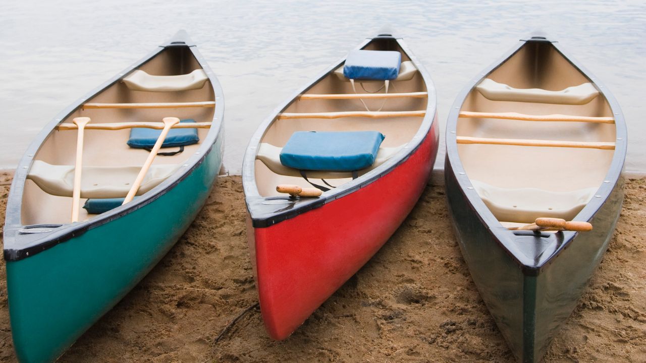 How Much Weight Can a Canoe Hold?