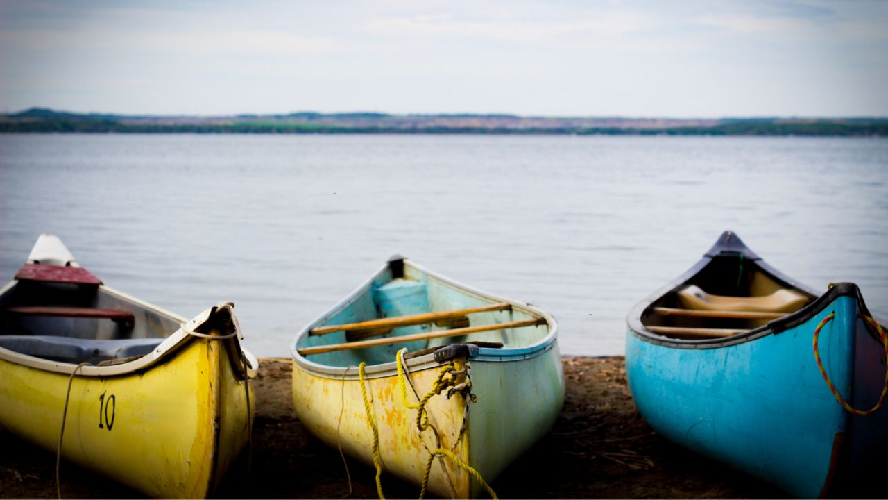 How Much Weight Can a Canoe Hold?