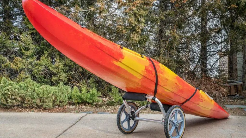 Kayak on the cart in the yard