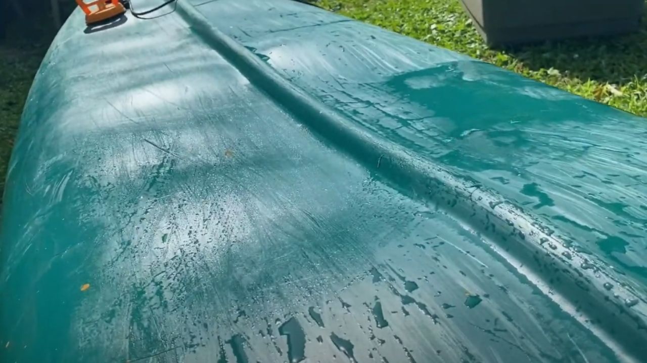 What Is Oil Canning Kayak & How to Fix?