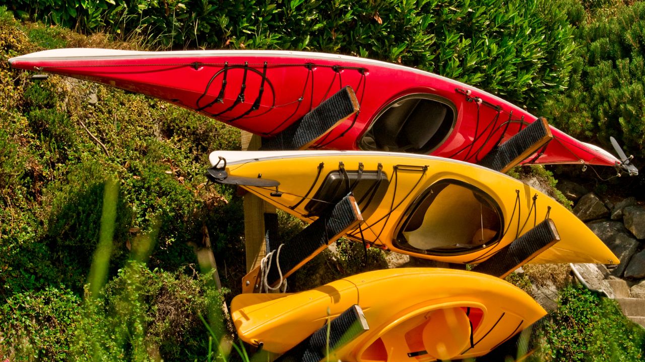 How to Paint a Fiberglass Kayak